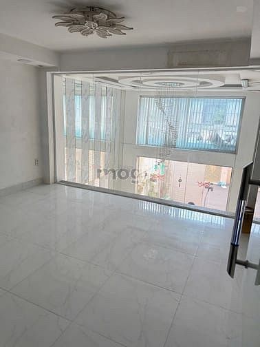 Hình ảnh Cho thuê nhà nguyên căn Lê Văn Sỹ quận 3