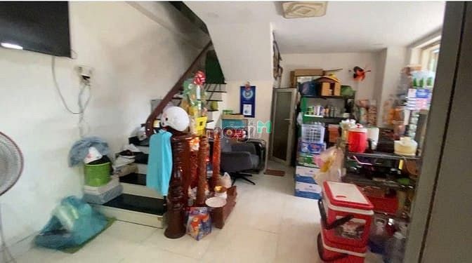 Hình ảnh Cho thuê nhà 5 phòng 17tr đường Hoàng Văn Thụ, Phường 4, Tân Bình