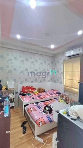 Hình ảnh Chung cư 10A Trần Nhật Duật, Tân Định, Q1: 75m2, 2pn, ban công 12tr5