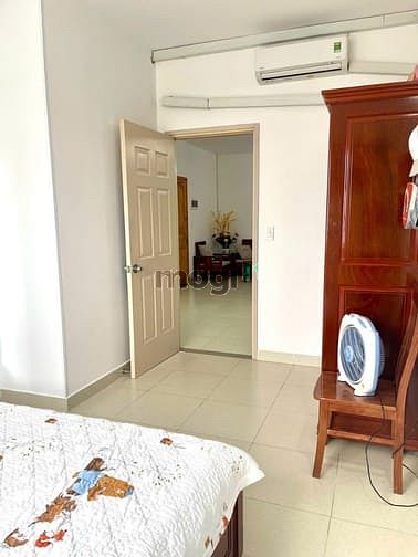 Hình ảnh Cần bán chung cư 2pn ngay amata có nội thất giá rẻ