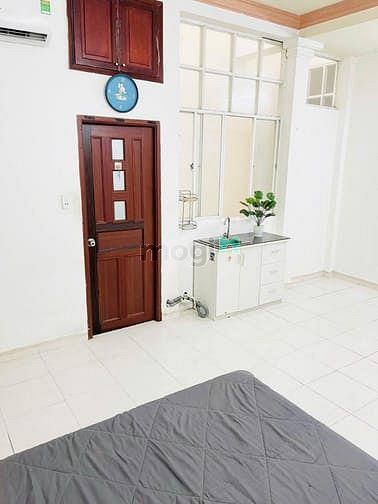 Hình ảnh CHDV 30m2 cửa sổ lớn đường Sầm Sơn P4 Tân Bình chỉ 4 triệu 300k.