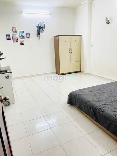 Hình ảnh CHDV 30m2 cửa sổ lớn đường Sầm Sơn P4 Tân Bình chỉ 4 triệu 300k.