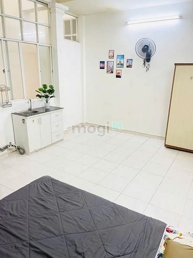 Hình ảnh CHDV 30m2 cửa sổ lớn đường Sầm Sơn P4 Tân Bình chỉ 4 triệu 300k.