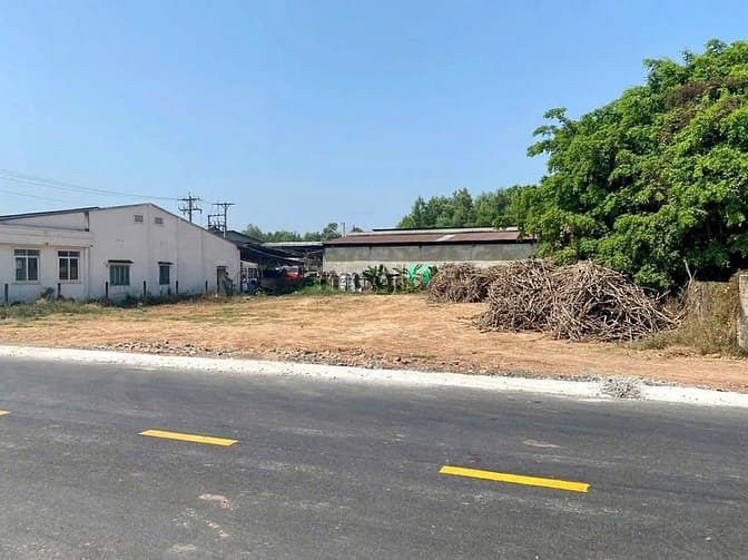 Hình ảnh Đất nhà bán 416M2 THỔ CƯ sát bên chợ, trường học dân đông Gía 290TR/Sổ