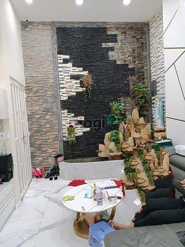 Hình ảnh Nhà 3 Tầng Phạm Văn Hai & Cách Mạng Tháng 8, Full nội thất