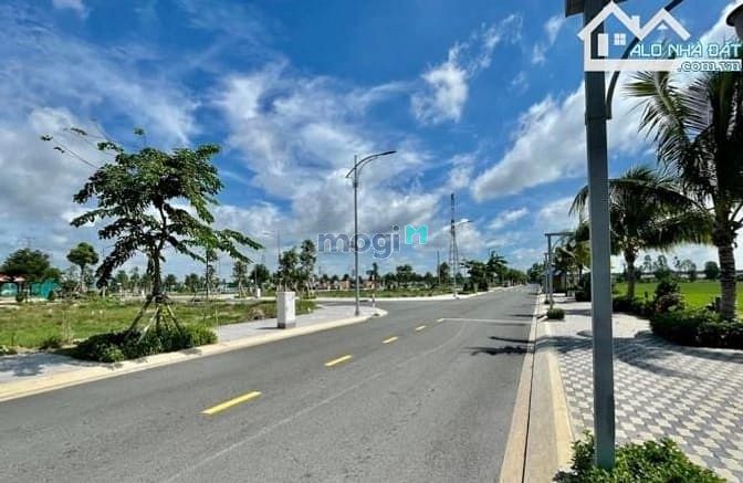 Hình ảnh Đất mặt tiền  LÃ XUÂN OAI,Q9(Thủ Đức).DT 100m2/2 tỷ 8.Sổ hồng riêng