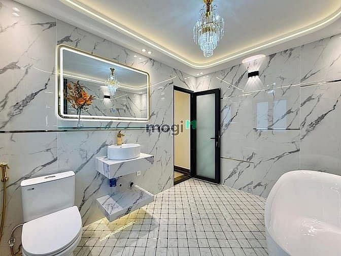 Hình ảnh Bán nhanh nhà Bắc Hải, P15, Q10, DT 96,8m2, giá 5tỷ100tr, sổ riêng.