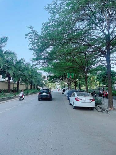 Hình ảnh Cần bán lô đất Biệt Thự nền Q-200m2 căn góc đường 12m KDC 13E Intresco