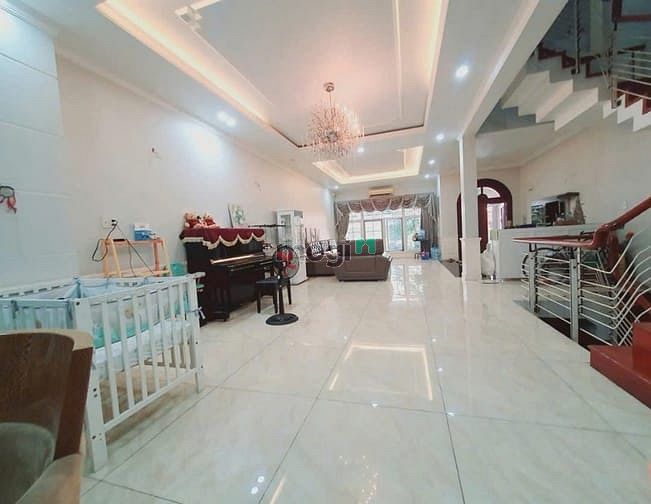 Hình ảnh Biệt thự cao cấp 3E/2 Phổ Quang – sát sân bay –DTSD: 300m2, full