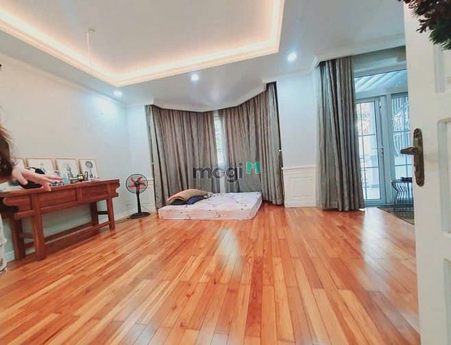 Hình ảnh Biệt thự cao cấp 3E/2 Phổ Quang – sát sân bay –DTSD: 300m2, full