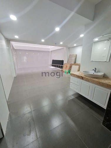 Hình ảnh Cho thuê nhà 300C Đường 3/2, Phường 12, Quận 10