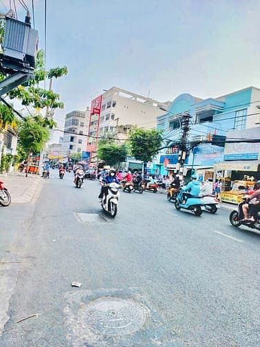 Hình ảnh Siêu phẩm nhà mới xây 339C Lê Quang Định, P5, BT