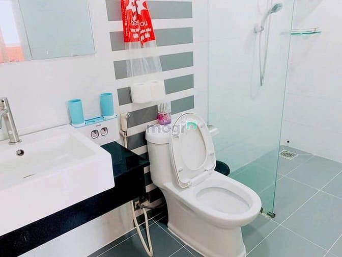 Hình ảnh Chung cư 10A Trần Nhật Duật, Quận 1: 70m2, 2p ngủ, NT, 12tr/th