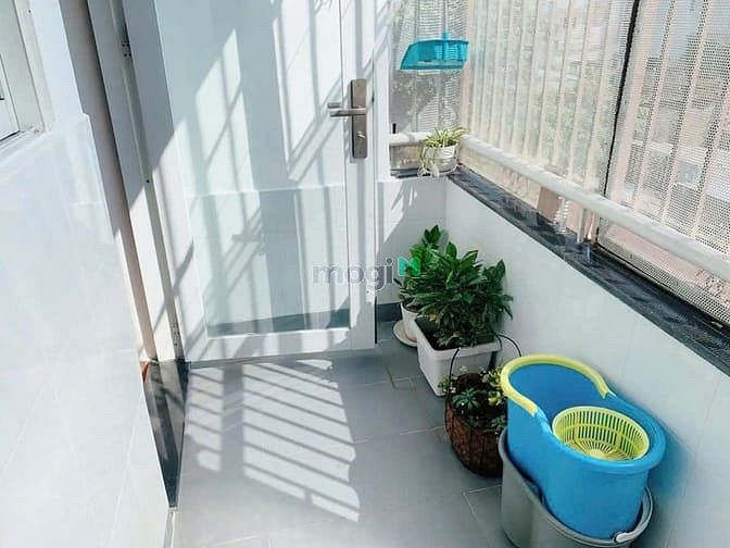 Hình ảnh Chung cư 10A Trần Nhật Duật, Quận 1: 70m2, 2p ngủ, NT, 12tr/th