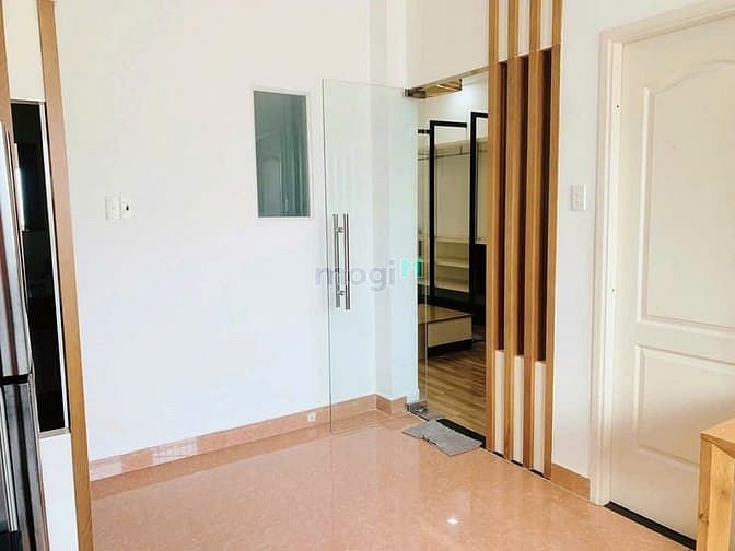 Hình ảnh Chung cư 10A Trần Nhật Duật, Quận 1: 70m2, 2p ngủ, NT, 12tr/th