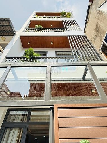 Hình ảnh Bán nhà ngay Võ Văn Tần, Q3. Giá: 3tỷ 290tr, sổ hồng riêng, kinh doanh