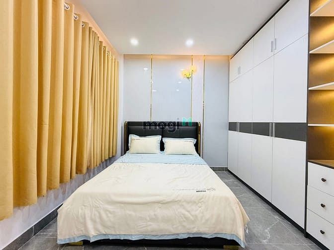 Hình ảnh Bán nhà ngay Võ Văn Tần, Q3. Giá: 3tỷ 290tr, sổ hồng riêng, kinh doanh