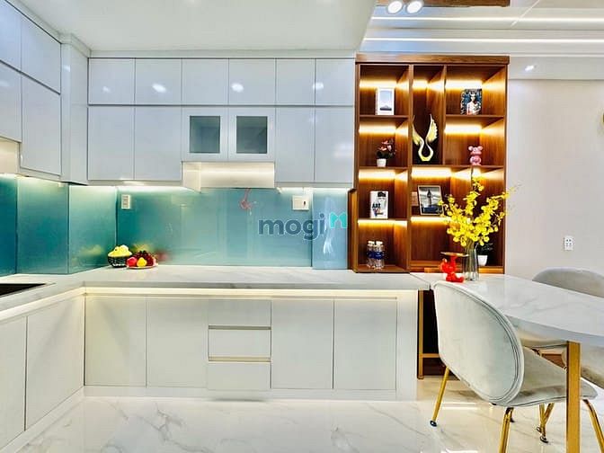 Hình ảnh Bán gấp Đường Bến Vân Đồn, Phường 2, Quận 4, 70m2/4Tỷ9 sổ hồng riêng
