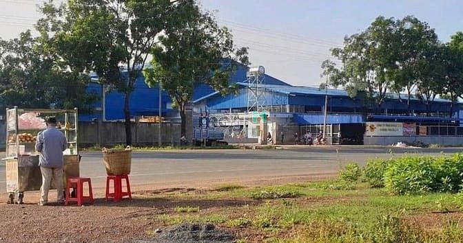 Hình ảnh Bán nhanh 840M2 đất thổ cư gần đường Quốc Lộ lớn, sổ hriêng. Gía 198TR