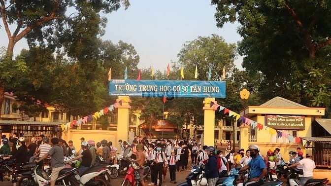 Hình ảnh Bán nhanh 840M2 đất thổ cư gần đường Quốc Lộ lớn, sổ hriêng. Gía 198TR
