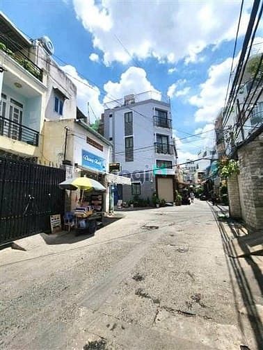 Hình ảnh Khu VIP Phan Xích Long - 3 TẦNG - 75M2 - 5PN - chỉ 8,5 tỷ