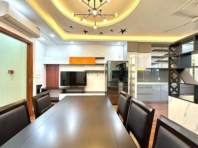 Hình ảnh Siêu phẩm Quận 10 ! 7 tầng có gara & thang máy , view độc nhất vô nhị