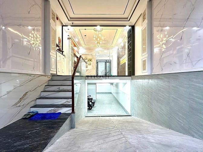 Hình ảnh Siêu phẩm Quận 10 ! 7 tầng có gara & thang máy , view độc nhất vô nhị