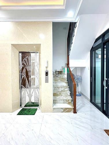 Hình ảnh Siêu phẩm Quận 10 ! 7 tầng có gara & thang máy , view độc nhất vô nhị