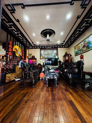 Hình ảnh Biệt thự gỗ lim tìm chủ nhân hữu duyên.