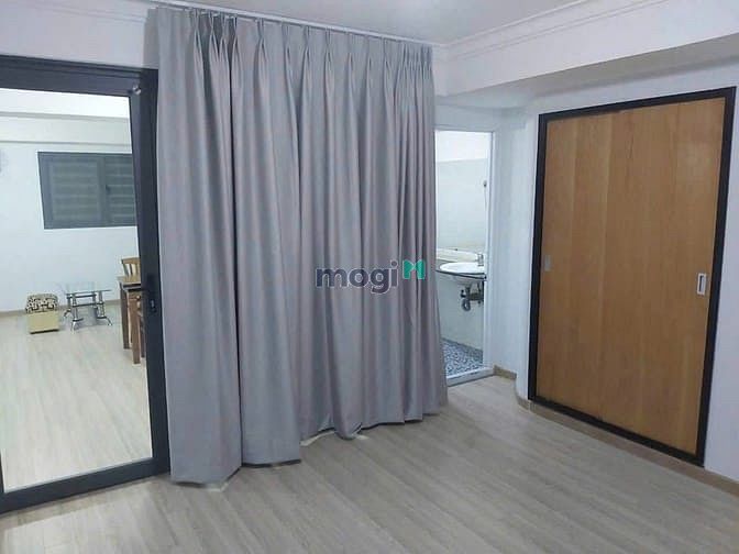 Hình ảnh Chung cư Miếu Nổi, Vũ Huy Tân, BT: 72m2, 2p ngủ có ban công, 11tr