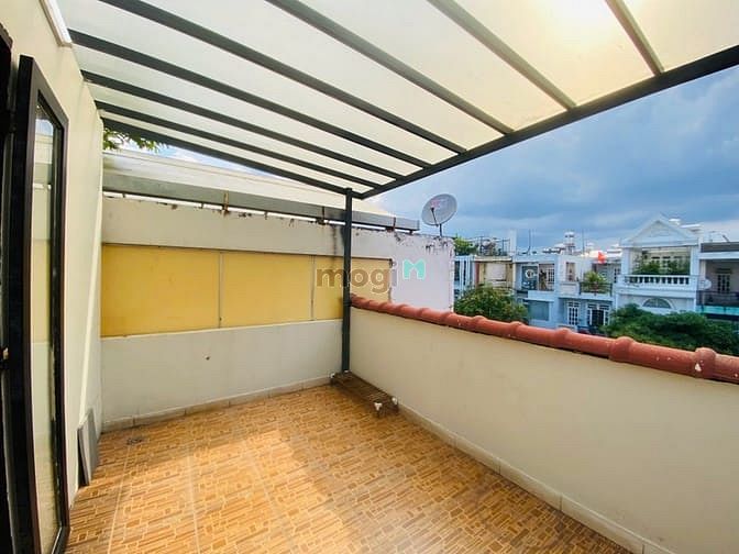Hình ảnh CHDV Ban Công rộng đủ nội thất giá rẻ