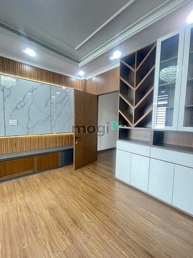 Hình ảnh Siêu phẩm 4 tầng nở hậu bhh b bình tân 70m2 kd đỉnh chỉ 6 tỷ xí.