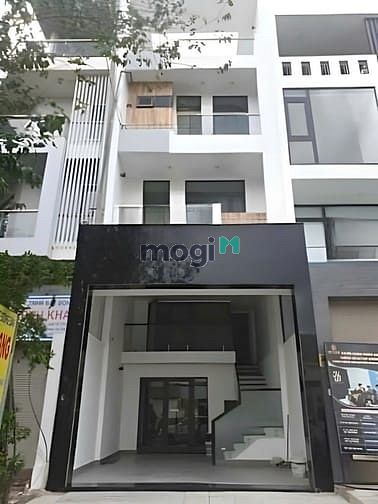 Hình ảnh SIÊU PHẨM BIỆT THỰ CÓ HẦM DT 370m2 ngay Phạm Văn Bạch P15 Q. Tân Bình