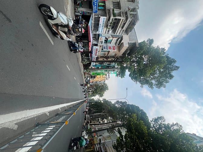 Hình ảnh Cho thuê nhà mặt tiền 60tr. Lê Hồng Phong, Quận 5