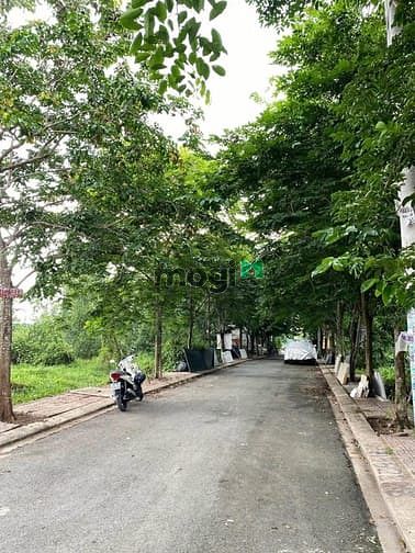 Hình ảnh Bán Đất 1/ Nguyễn Xiển, Đất xây dựng tự do sát Vinhomes Grand Park
