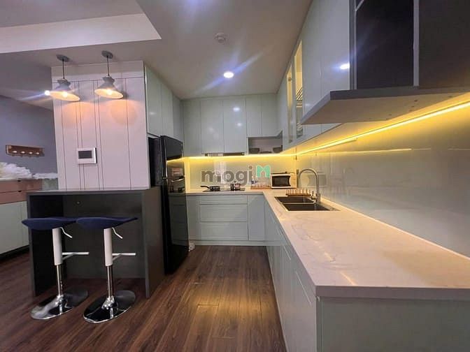 Hình ảnh Chung cư Sky center ,P2,Tân Bình: 107m2,3p ngủ,2wc,NTCC,21tr