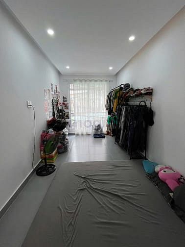 Hình ảnh Bán nhà 2 tầng phạm văn hai phường 3 Tân bình