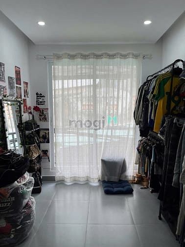 Hình ảnh Bán nhà 2 tầng phạm văn hai phường 3 Tân bình