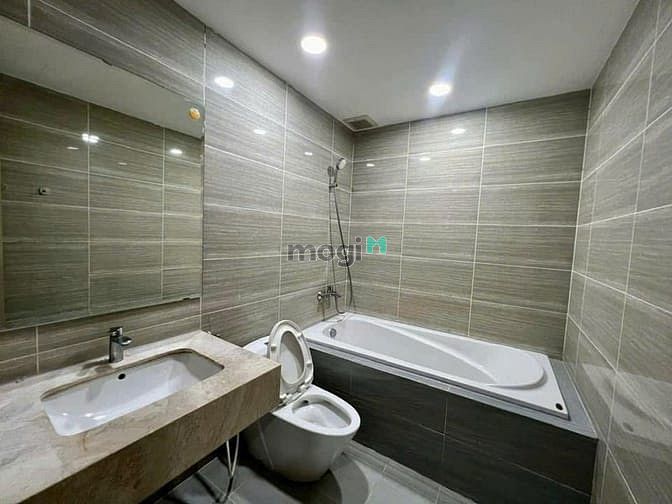 Hình ảnh Chung cư CC Sky Center, P2, Tân Bình, 120m2, 3PN, 2WC, NTCC, 22tr/thá