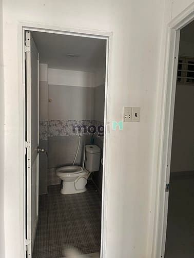 Hình ảnh Bán nhà 2 tầng cách mạng tháng 8 phường 5 Tân bình