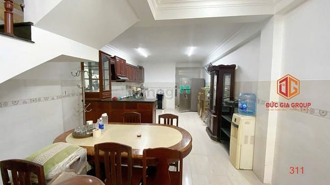 Hình ảnh Bán nhà gần BV ITO, 3 tầng kiên cố, sổ hồng đầy đủ giá 7t5, 4x18