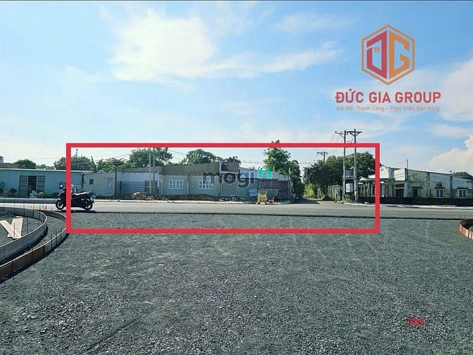 Hình ảnh 280m2 đất mặt tiền bờ kè, sổ hồng thổ cư, 30m mặt tiền, góc 9m5 !