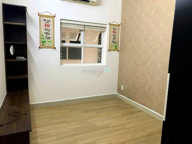 Hình ảnh Chung cư 10A Trần Nhật Duật, Quận 1: 70m2, 2p ngủ, NT, 12tr/th