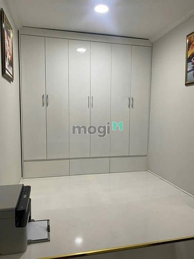 Hình ảnh Chung cư Sky Center, Phổ Quang, Tân Bình: 3p ngủ, 95m2, 21 triệu