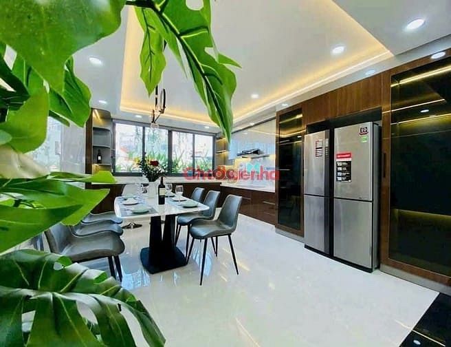 Hình ảnh cho thuê nhà mặt tiền đẹp full nội thất 400m2