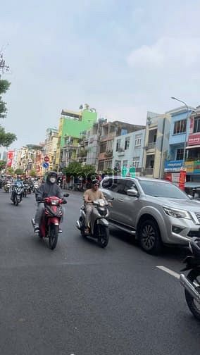 Hình ảnh Siêu Hiếm quận 4 ngang 9m - Mặt tiền Hoàng Diệu, P8, Quận 4 giá 32,5