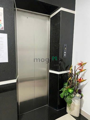 Hình ảnh Cho thuê nhà mặt tiền Quận 10 - có thang máy, PCC