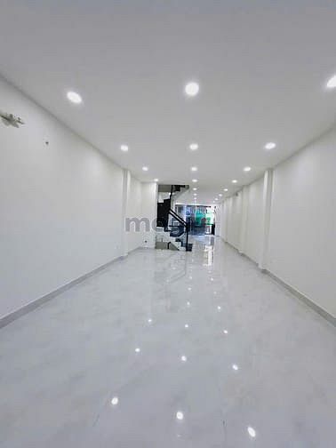 Hình ảnh Giao diện full kính - cư xá bắc hải, Quận 10 - có thang máy