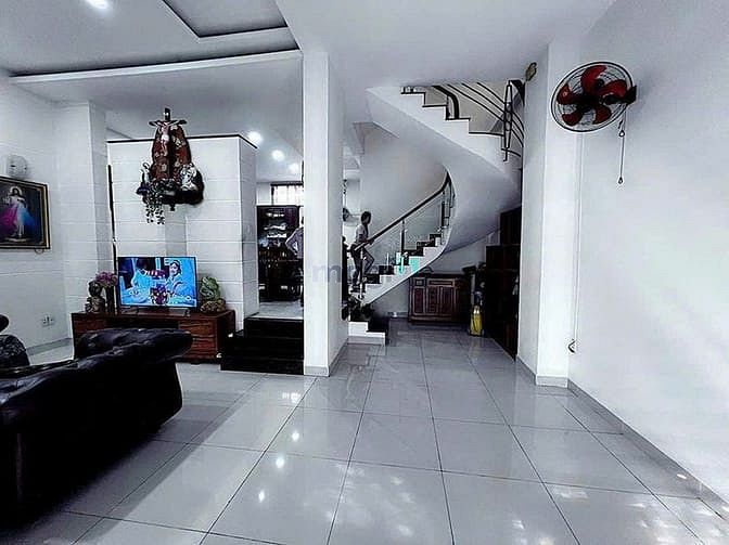 Hình ảnh Cho thuê nhà 766/3D Sư Vạn Hạnh, Phường 12, Quận 10