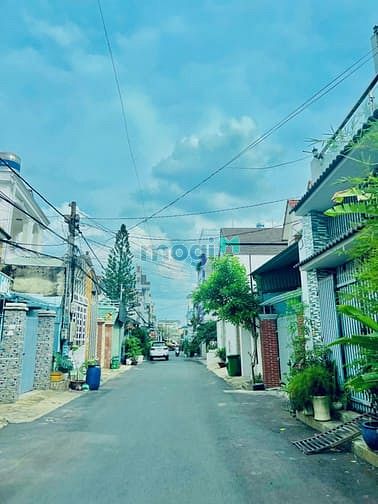 Hình ảnh Nhà bán 120m2 gần chợ Tân Phong 5,6 tỷ vị trí kinh doanh cấp 4 rộng